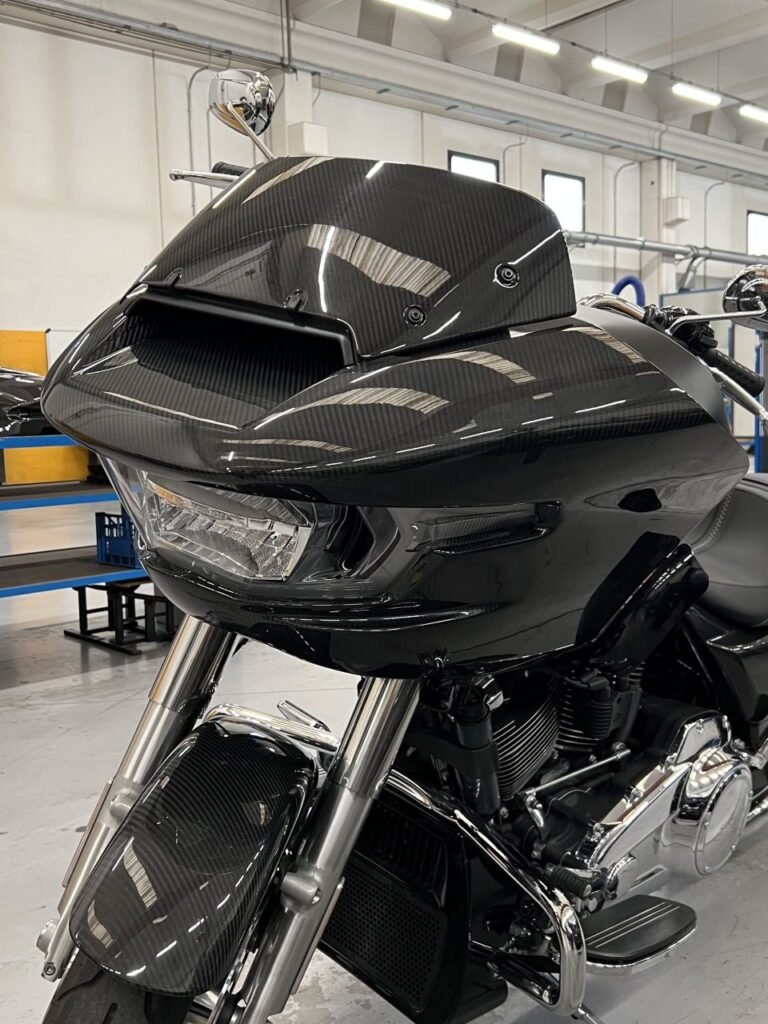 Art.Furioso – Premium Quality Carbon Fiber Outer Fairing for 2024 and Up Road Glide